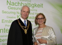 LH Mikl-Leitner bei der feierlichen Amtseinführung des neuen Rektors der Universität für Bodenkultur LH Mikl-Leitner bei der feierlichen Amtseinführung des neuen Rektors der Universität für Bodenkultur