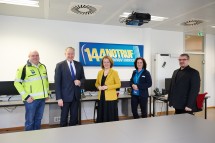(v.l.n.r.): Geschäftsführer Christof Constantin Chwojka, Landesrat Martin Eichtinger, Landesrätin Christiane Teschl-Hofmeister, Leiterin des AKUTteams Veronika Böhmer und Geschäftsführer Rudolf Hochsteger.