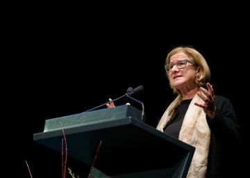 Landeshauptfrau Johanna Mikl-Leitner dankte bei der Dienststellenversammlung den Landesbediensteten für die geleistete Arbeit im Jahr 2024.
