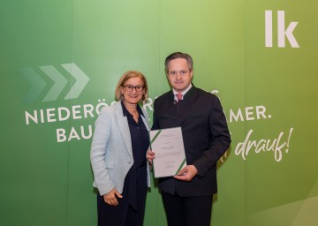 Landeshauptfrau Johanna Mikl-Leitner hat Johannes Schmuckenschlager zum Präsident der Landwirtschaftskammer Niederösterreich angelobt. 
