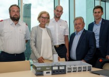 Persönliches Gespräch zur Unterstützung des Landes NÖ für den Neubau des Feuerwehrhauses der FF Großglobnitz.