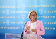 Landeshauptfrau Johanna Mikl-Leitner: „Wir wollen die Chancen nutzen, die die KI mit sich bringt.“