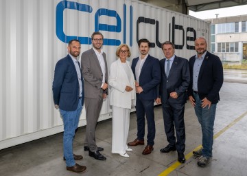 CTO Fabio Denner, COO Christoph Stelzer, Landeshauptfrau Johanna Mikl-Leitner, CFO Patrick Kummer, WKNÖ-Präsident Wolfgang Ecker und WKNÖ-Bezirksstellenobmann Martin Fürndraht.