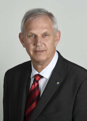 Peter Kirchweger, fast 25 Jahre Pressesprecher von Landeshauptmann Pröll und 20 Jahre Leiter der Öffentlichkeitsarbeit des Landes Niederösterreich, geht in den Ruhestand.