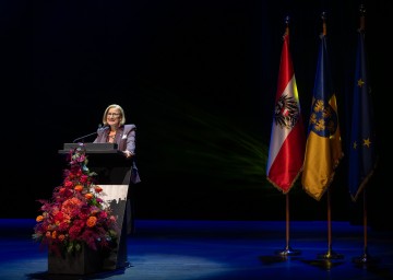 Landeshauptfrau Johanna Mikl-Leitner im Festspielhaus St. Pölten