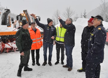 Lagebesprechung in Göstling unter der Leitung von LH-Stellvertreter Stephan Pernkopf.