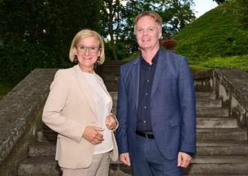 Landeshauptfrau Johanna Mikl-Leitner und Michael Duscher, Geschäftsführer der Niederösterreich Werbung.