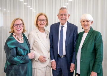 200 Jahre Österreichische Blindenwohlfahrt:  Präsidentin Inge Rinke, Landeshauptfrau Johanna Mikl-Leitner, Bundespräsident Alexander Van der Bellen und Vizepräsidentin Maria Rauch-Kallat.