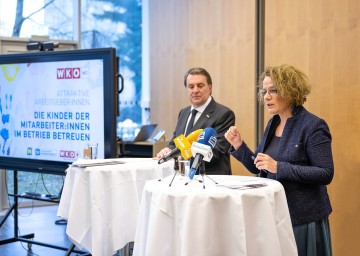 Bei der Pressekonferenz: WKNÖ-Präsident Wolfgang Ecker und Landesrätin Christiane Teschl-Hofmeister.