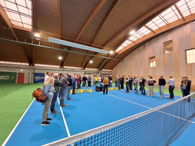 © © WST5 Foto vom Seminar Tennisplatzpflege