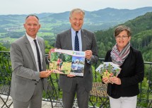 v.l.n.r. 2. Landtagspräsident Bgm. Gerhard Karner, EU-Landesrat Martin Eichtinger und Geschäftsführerin NÖ.Regional Christine Schneider