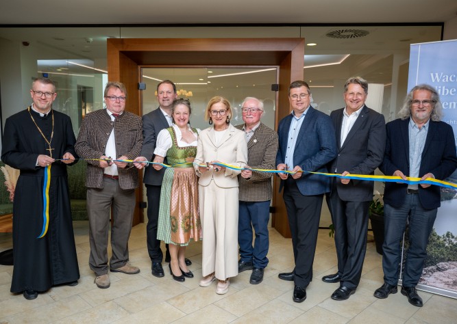 LH Mikl-Leitner eröffnet neuen Westtrakt im Gartenhotel Pfeffel