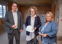 Arbeitslose schaffen Wohnraum für Wohnungslose: Bau von Wohnungen für Menschen in Wohnungsnot schreitet voran