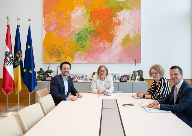 LH Mikl-Leitner und Bundesminister Wiederkehr wollen Mitwirkungspflicht der Eltern ausweiten