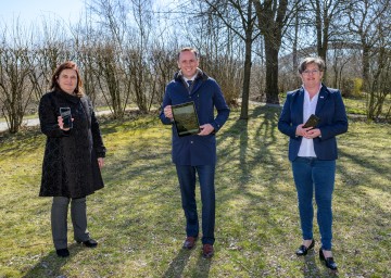 Kerstin Koren, Leiterin der Wirtschaftsabteilung des Landes Niederösterreich (v.l.), Digitalisierungslandesrat Jochen Danninger und Christine Schneider, Geschäftsführerin der NÖ-Regional 