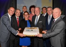 Festveranstaltung aus Anlass 20 Jahre TFZ Wiener Neustadt: ecoplus-Geschäftsführer Jochen Danninger, ecoplus-Prokurist Gerhard Schmid, Gerhard Hawa (Fianostics), Landeshauptfrau Johanna Mikl-Leitner, Physikerin Ille Gebeshuber, Bürgermeister Klaus Schneeberger, Professor Friedrich Franek (AC2T), Klubobmann Reinhard Hundsmüller und ecoplus-Geschäftsführer Helmut Miernicki (v.l.n.r.) 

