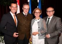 Gutes Miteinander: Bezirkshauptmann Stefan Grusch, Landesamtsdirektor Werner Trock, Landeshauptfrau Johanna Mikl-Leitner und Bezirkshauptmann Andreas Strobl (v.l.n.r.)