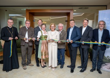 LH Mikl-Leitner eröffnet neuen Westtrakt im Gartenhotel Pfeffel