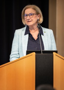 Landeshauptfrau Johanna Mikl-Leitner, Präsidentin des Rings Österreichischer Bildungswerke, bei der Festveranstaltung zum 70-Jahre-Jubiläum des Rings Österreichischer Bildungswerke im Europahaus in Wien.