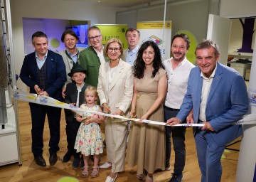 LH Mikl-Leitner eröffnet Science Center im Haus der Wildnis