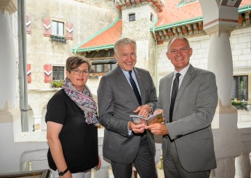 v.l.n.r. Geschäftsführerin NÖ.Regional Christine Schneider, EU-Landesrat Martin Eichtinger und 2. Landtagspräsident Bgm. Gerhard Karner 