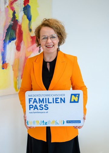 Familien-Landesrätin Christiane Teschl-Hofmeister