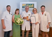 Landeshauptfrau Johanna Mikl-Leitner mit Wolfgang Seidl und Gattin Christl sowie den Söhnen Matthias (li.) und Clemens (re.).