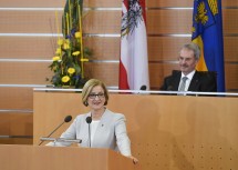 Landeshauptfrau Johanna Mikl-Leitner bei der Regierungserklärung nach ihrer Wiederwahl.