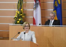 Landeshauptfrau Johanna Mikl-Leitner bei der Regierungserklärung nach ihrer Wiederwahl. 