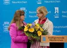 Landeshauptfrau Johanna Mikl-Leitner und Bürgermeisterin Klaudia Osztovics beim Neujahrsempfang der Stadtgemeinde Neunkirchen (v.r.n.l.)
