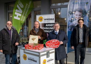 Geschäftsführer Karl Langer, Vorstandsvorsitzender Kurt Weinberger, Landesrat Ludwig Schleritzko und Bernd Hildebrand vom Radland NÖ (v.l.n.r.)