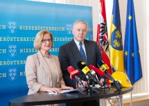 Pressekonferenz von Landeshauptfrau Johanna Mikl-Leitner und Landesrat Martin Eichtinger im NÖ Landhaus in St. Pölten.